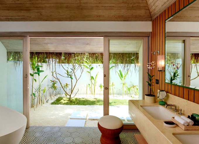 房型内部设施图片参考，如无边泳池与电视及音响， 静谧沙滩泳池别墅-Retreat Beach Pool Villa maldievs(肯尼呼拉岛|卡努呼拉 Kanuhura Maldives) 